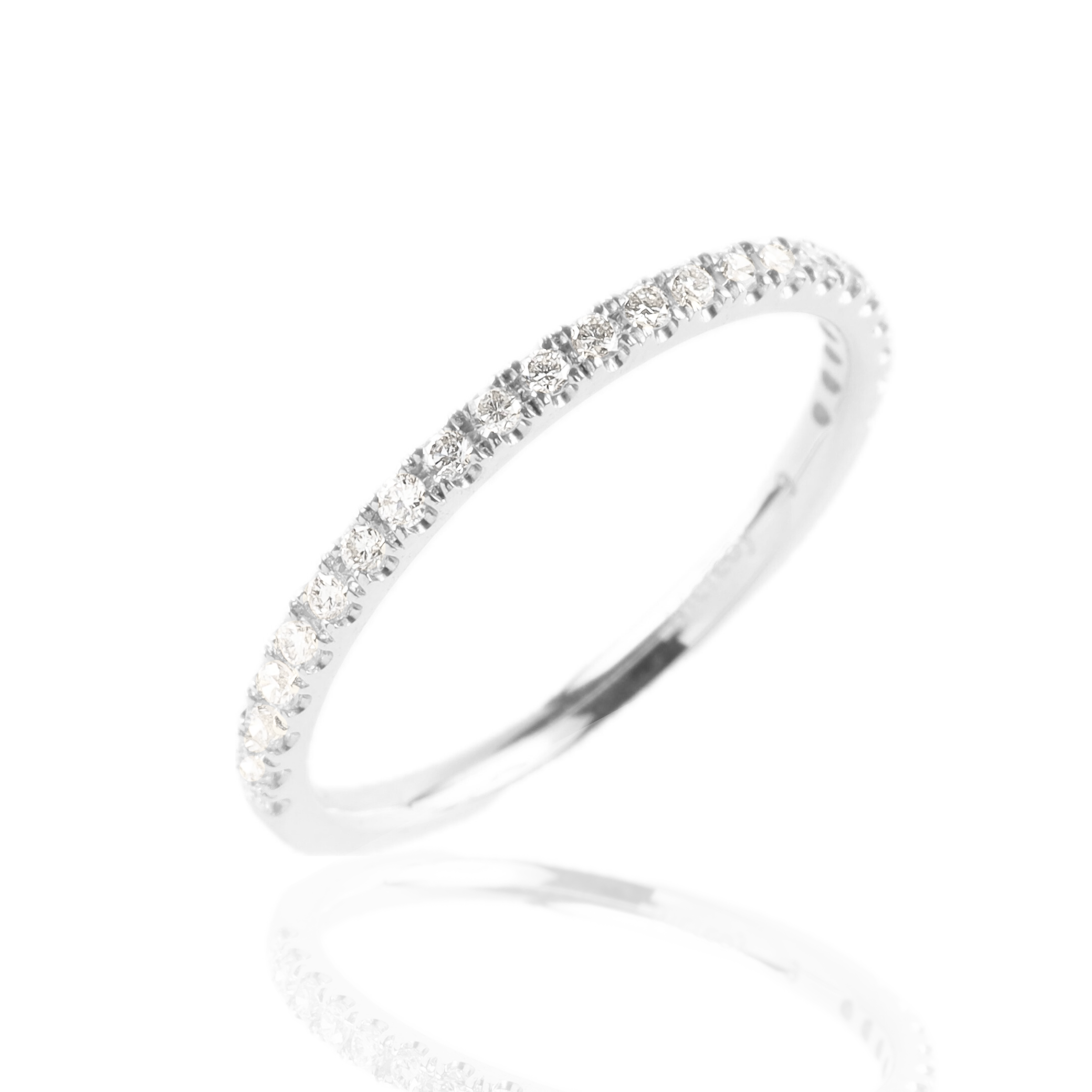 ハーフエタニティリング